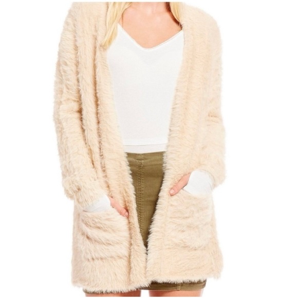 Free People Sand Beige Eyelash Faux Fur Open Front Cardigan Size Small - Picture 2 of 12
